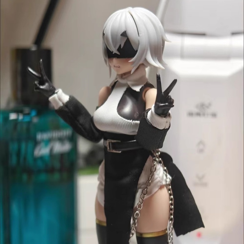 1/12 Scale Colored Off Shoulde - đánh giá và giá Model Kit Girl